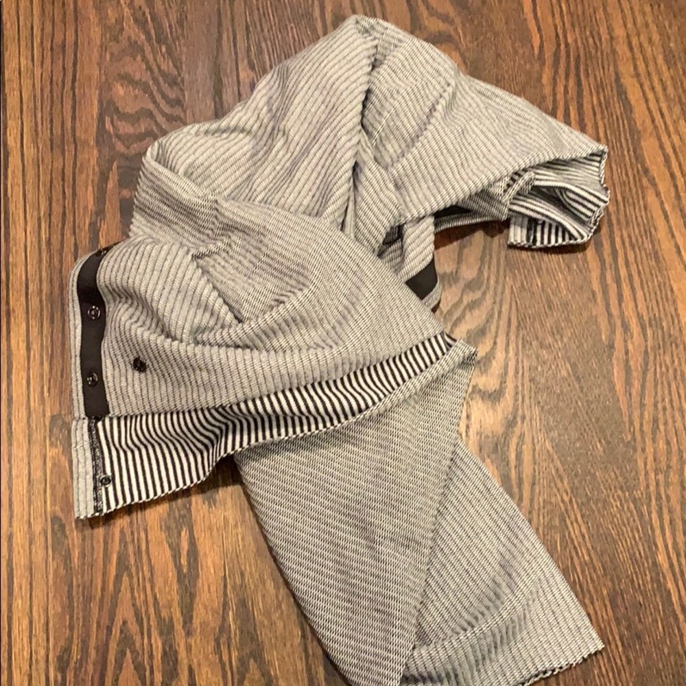 Lululemon striped Vinyasa scarf